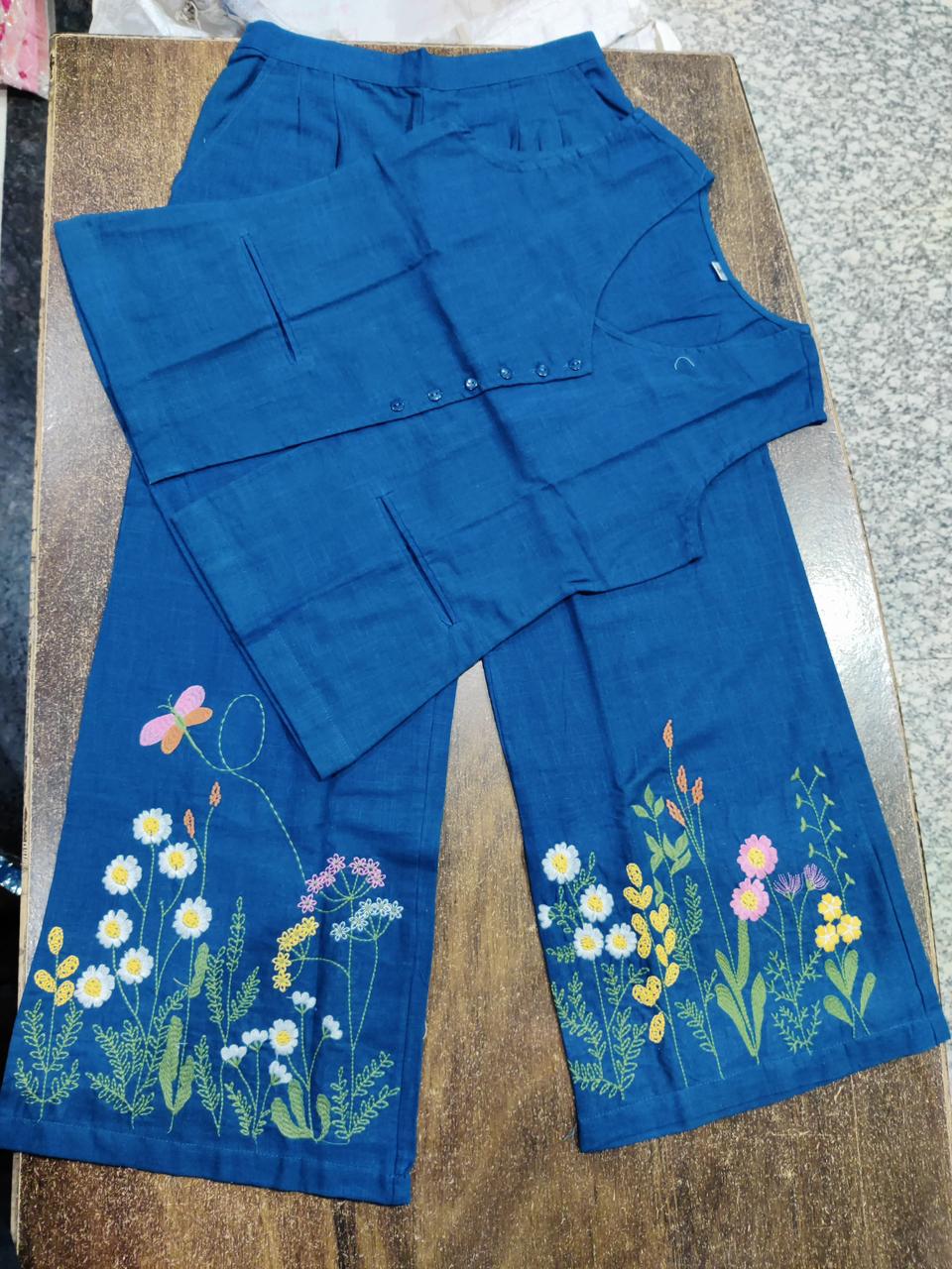 WOMEN STYLISH DRESS UNDER  999