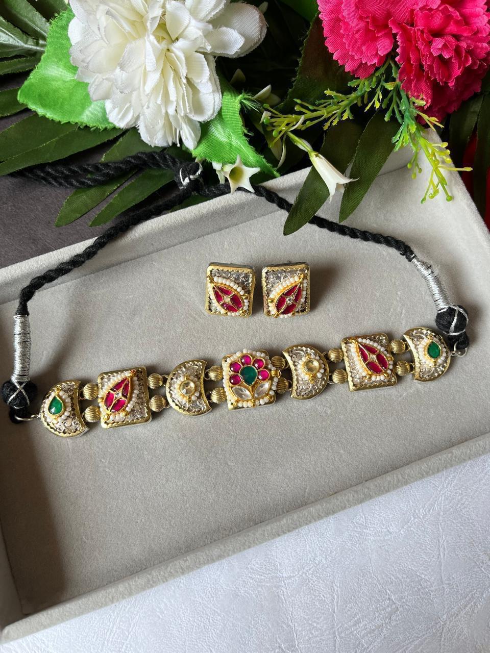 Dual-Tone Kundan Necklace Set