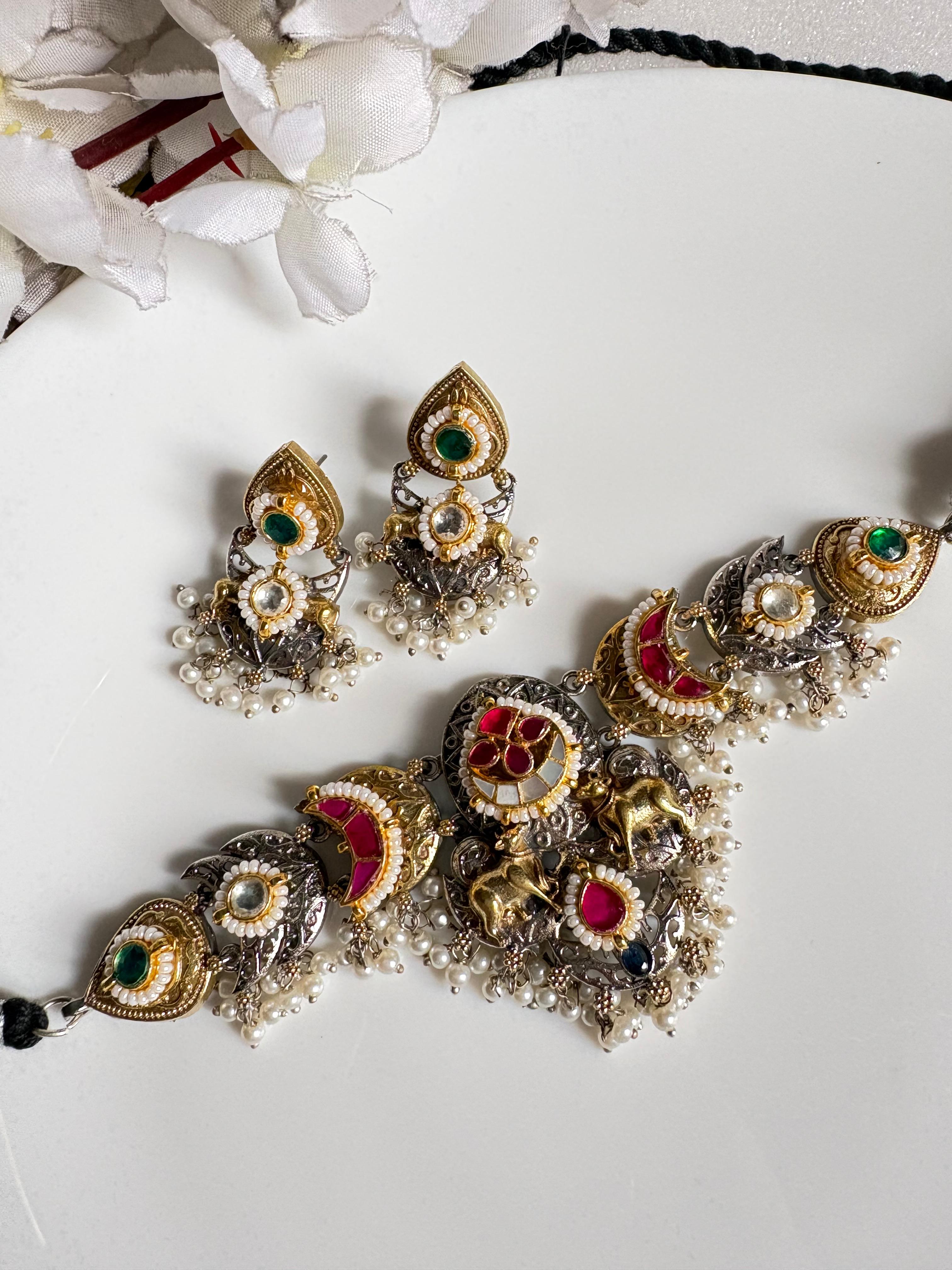 Dual-Tone Kundan Nandi Choker Set