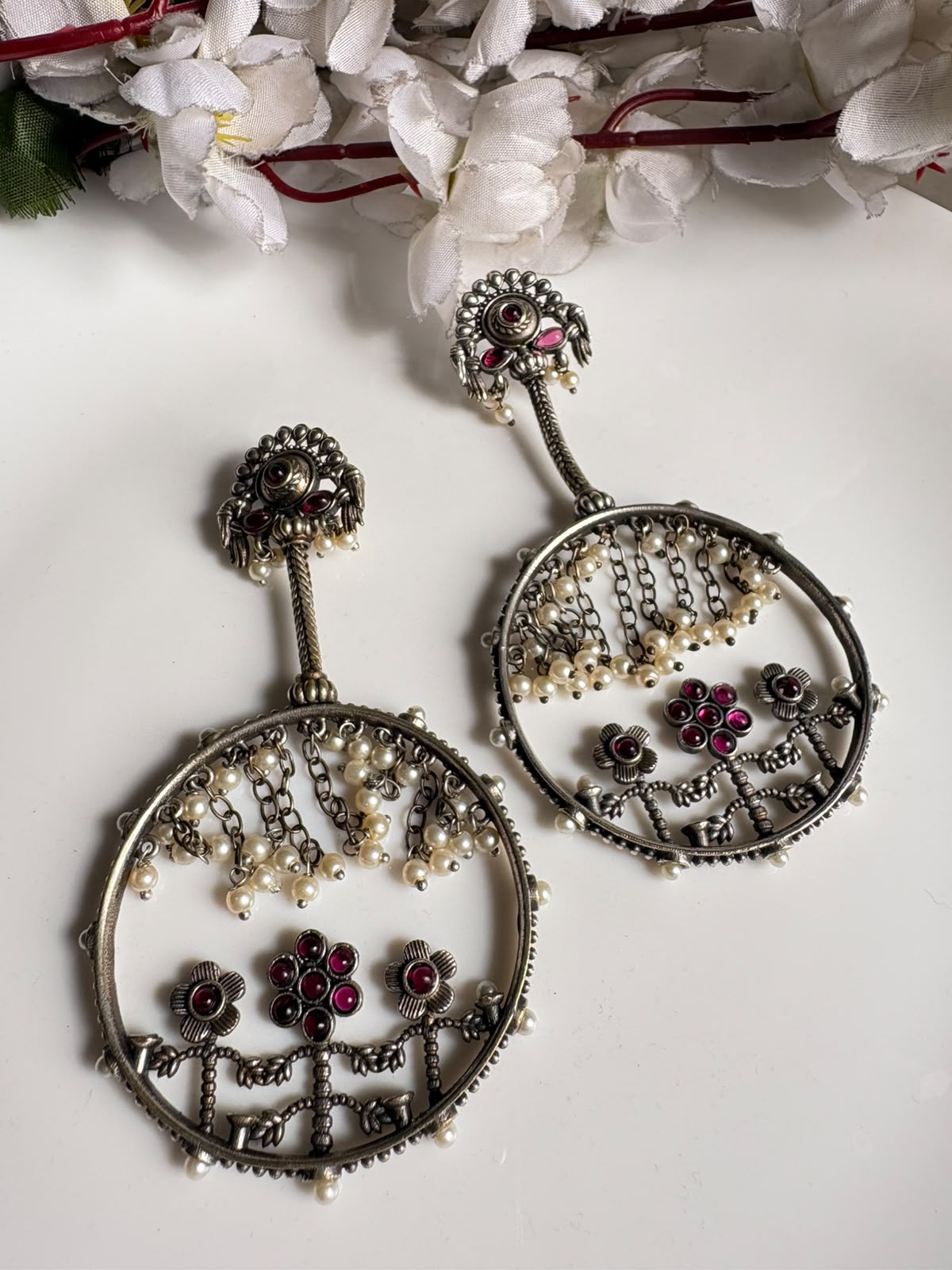 SILVER LOOK ALIKE STATEMENT EARRING