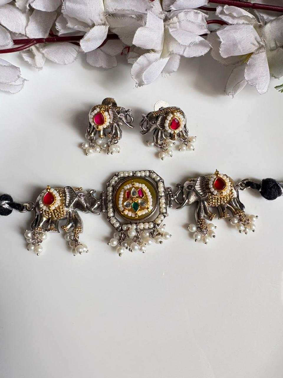 FUSION SLA CHOCKER WITH ELEPHANT EARRING SET